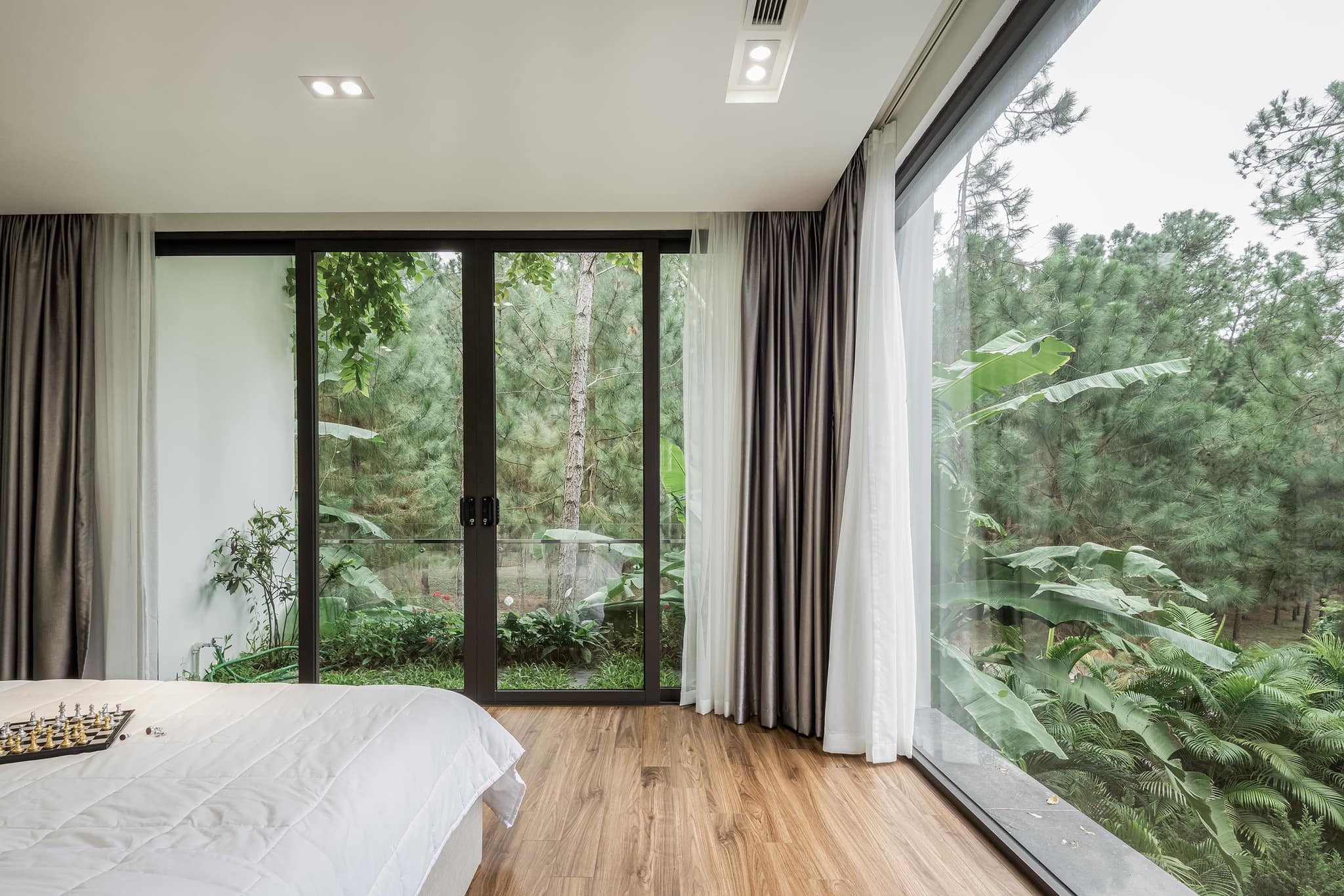 Biệt thự song lập bao quanh là ‘khu rừng’ xanh mướt 10 Biệt thự song lập bao quanh là ‘khu rừng’ xanh mướt 10