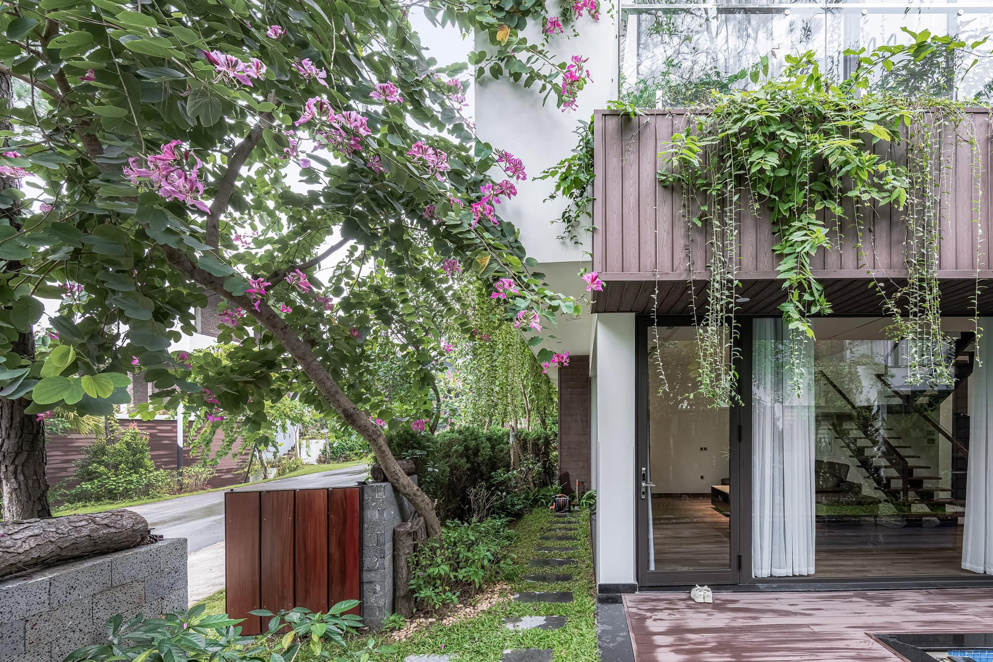 Biệt thự song lập bao quanh là ‘khu rừng’ xanh mướt 7 Biệt thự song lập bao quanh là ‘khu rừng’ xanh mướt 7