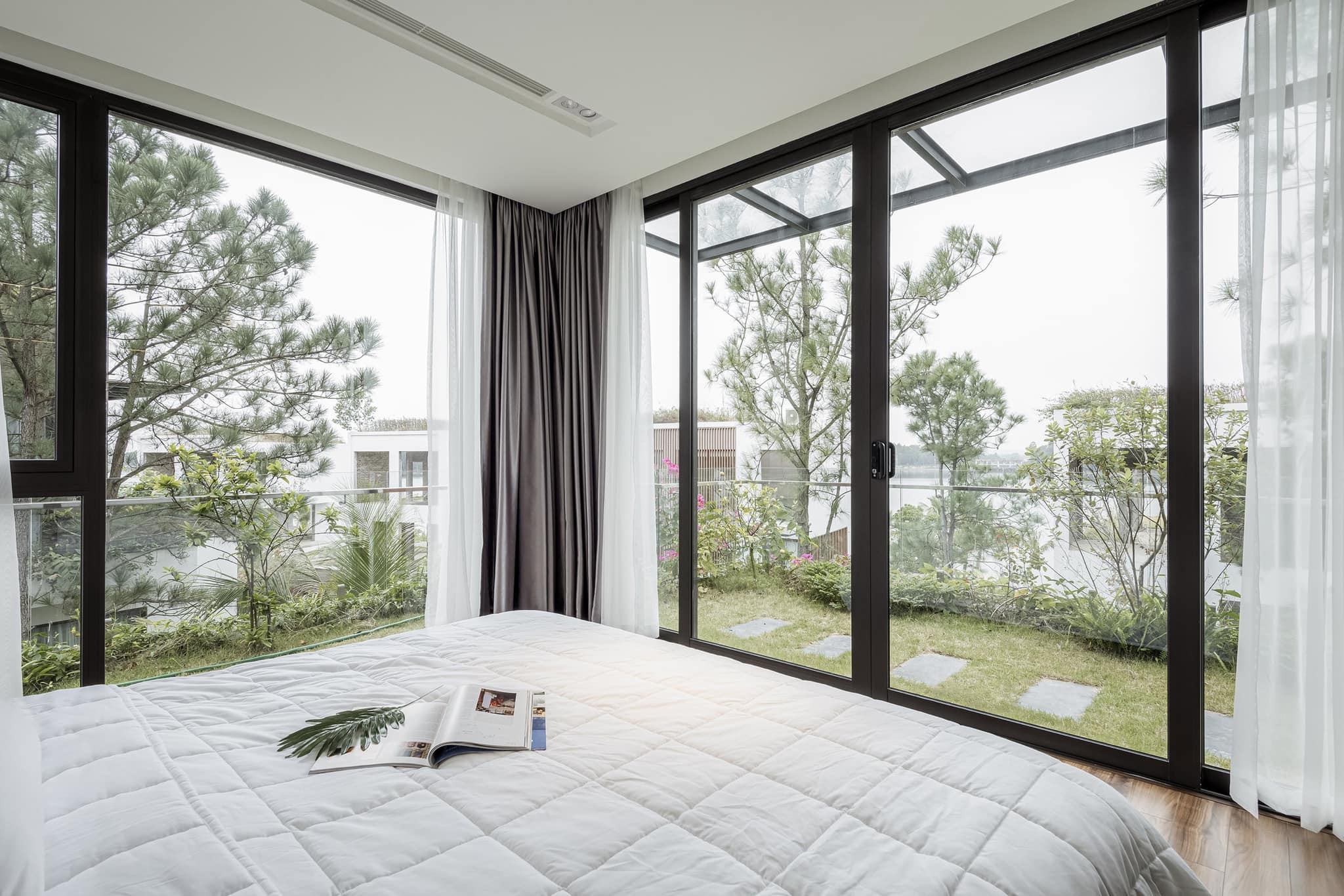 Biệt thự song lập bao quanh là ‘khu rừng’ xanh mướt 12 Biệt thự song lập bao quanh là ‘khu rừng’ xanh mướt 12