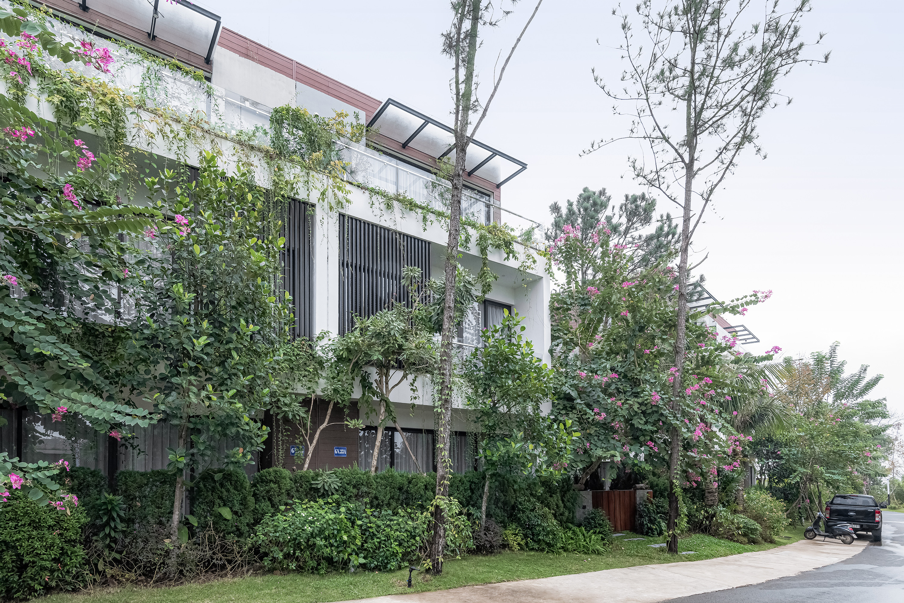 Biệt thự song lập bao quanh là ‘khu rừng’ xanh mướt 1 Biệt thự song lập bao quanh là ‘khu rừng’ xanh mướt 1