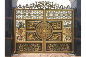 Mẫu cổng nhôm đúc hoa lá tây cung điện 2