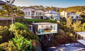 Ngôi nhà năng lượng neo mình bên sườn đồi ở Australia 6