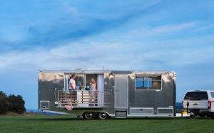 Độc đáo nhà di động tiện nghi đủ chỗ cho 6 người lớn 1