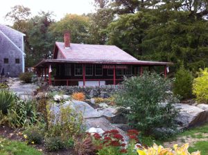 Cận cảnh ngôi nhà làm bằng giấy bền đẹp gần 100 năm 6