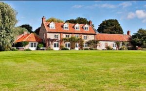 Chiêm ngưỡng ngôi nhà 140 tỷ đồng sắp được Hoàng tử Harry mua 4