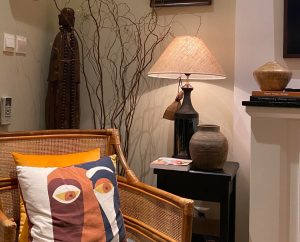 Căn hộ lấy ý tưởng từ không gian sống Parisian nhưng lồng ghép chi tiết Á Đông 1