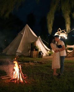 Đi chơi với người yêu nên đi đâu với 10 điểm hấp dẫn ở Hà Nội và Sài Gòn 1