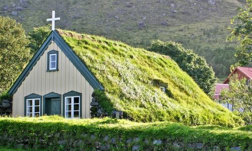 Nhà thờ đẹp như mơ tại Iceland 1