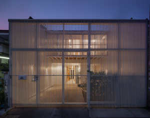 Sau cải tạo, nhà phố mặc lớp áo giáp "kịch độc" 29