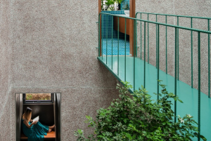 Thiết kế cầu thang giải quyết triệt để vấn đề thông gió, lấy sáng cho nhà phố Sài Gòn 1