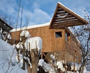 Thiết kế hình học nhỏ gọn trên sườn đồi 18