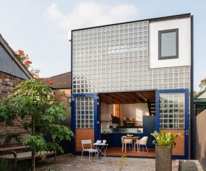 Ngôi nhà gạch kính với phong cách thiết kế nội thất độc đáo 31