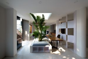 "Kiến trúc độc đáo: Nhà phố Sài Gòn với khối lồng kính ấn tượng" 48