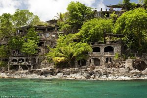 Khu nghỉ dưỡng độc đáo tại nơi ở của Robinson 7