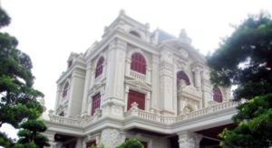 Những dinh thự màu trắng độc đáo của các đại gia Việt 12
