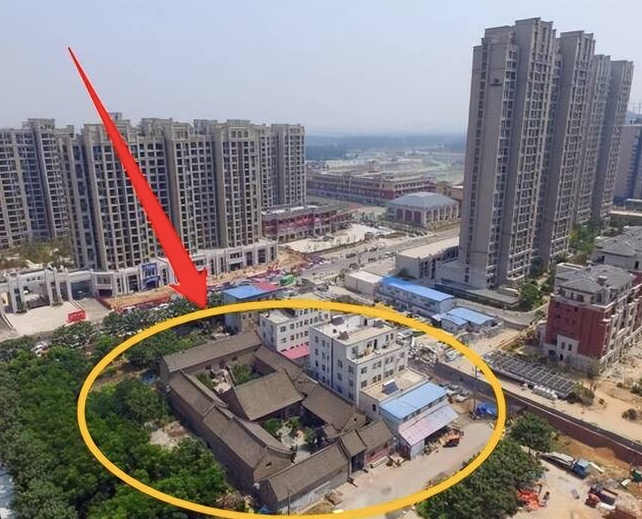 Cụ ông từ chối 'núi tiền' bồi thường vì yêu thương ngôi nhà cổ giữa rừng cao ốc 1