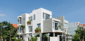 "Không gian sống hiện đại đượm màu xanh tại nhà phố thiết kế sáng tạo" 1