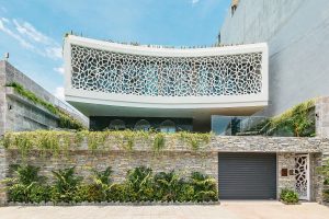 Biệt thự Đà Nẵng độc đáo với mặt tiền cong như màn hình 3D 1