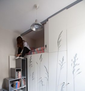 "Tiện nghi không giới hạn" trong căn hộ 8m2 ở Paris 51