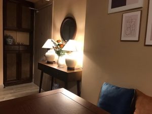 "Bhutan-inspired Apartment: A Fusion of Earthy Tones and Soulful Vibes" 51