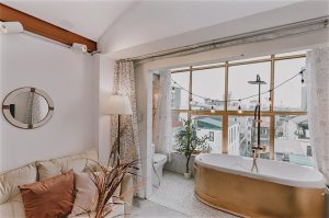 Biến đổi phòng gác mái thành penthouse mini trong vòng 7 ngày 29
