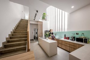 Dự án tích hợp ánh sáng tự nhiên và gió vào ngôi nhà diện tích 90m2 với kiến trúc hiện đại 12