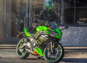 Kawasaki Ninja 650 2023: Ra mắt với công nghệ hiện đại và tính năng cao cấp 1