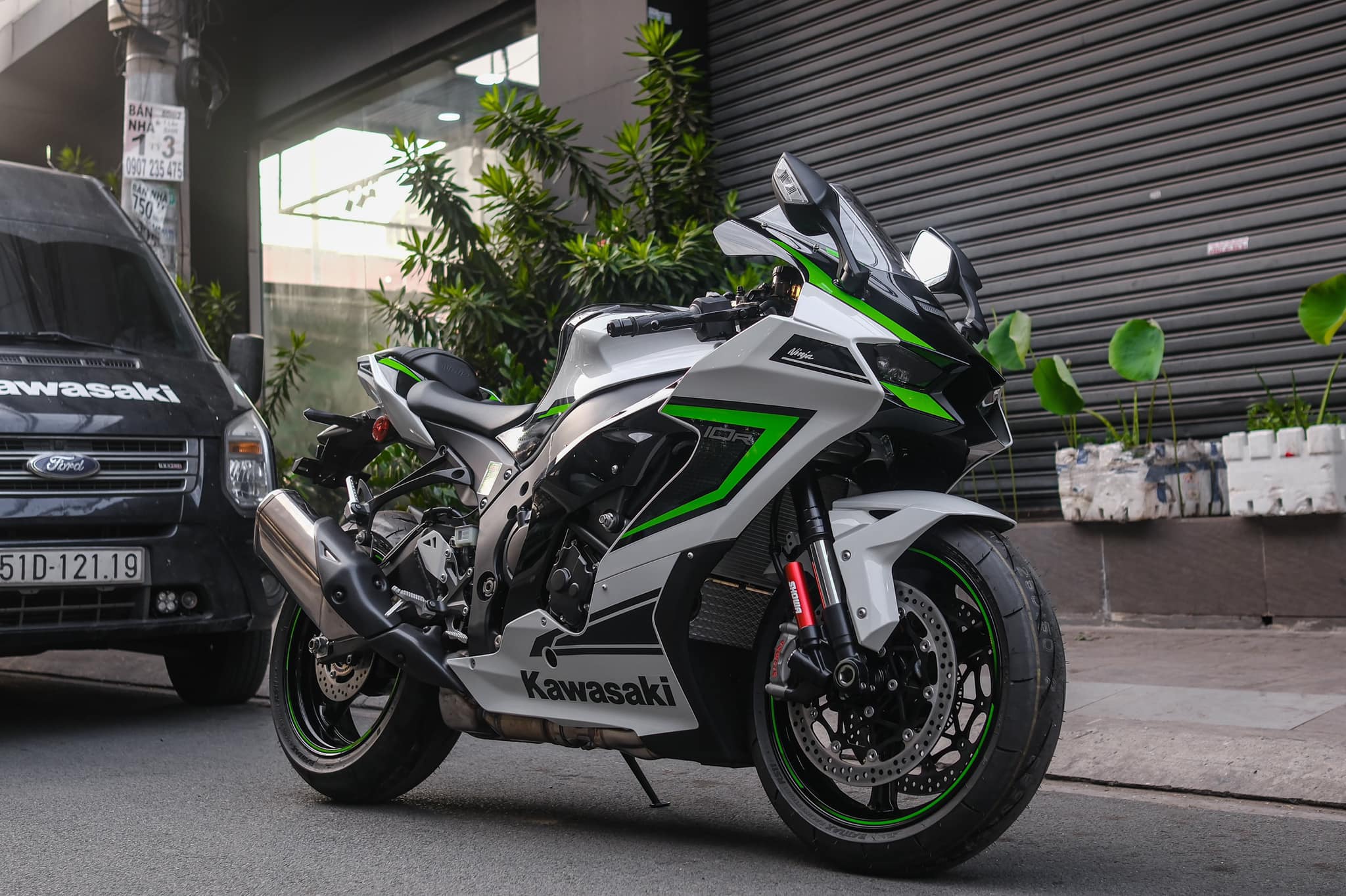 Kawasaki Ninja ZX-10R 2023 ra mắt tại Việt Nam: Giá cả cạnh tranh hơn so với phiên bản trước 1