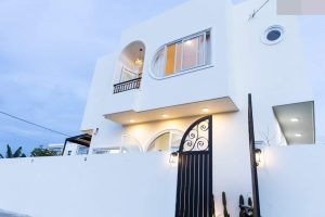 Nắng và gió trên căn nhà viên mãn của đôi vợ chồng chấp bút. 35