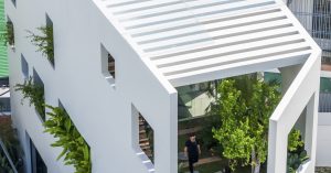 "Thiết kế độc đáo: Nhà phố tọa lạc trong 'thiên đường xanh' với 1-0-2" 2