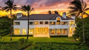 "Khoác lên mình vẻ sang trọng: Tham quan ngôi biệt thự 35 triệu USD của tỷ phú Russell Weiner" 13