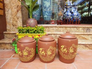 Cách đặt bình gạo hút tài lộc vào nhà theo phong thủy 17