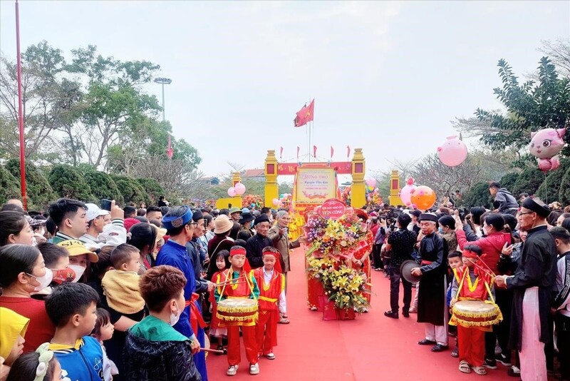 Lễ hội Tiên Công Quảng Yên: Sự kiện rước người độc đáo và đầy màu sắc 1