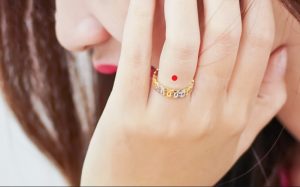 Nốt ruồi son mang lại may mắn và tài lộc cho chủ nhân đặt ở vị trí nào? 1