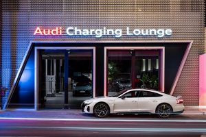 Đánh giá Audi Charging Lounge: Thiết kế sang trọng, tiện ích cao cấp cho việc sạc nhanh xe hơi 5