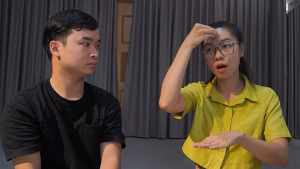 Lớp dạy diễn xuất cho người điếc 17