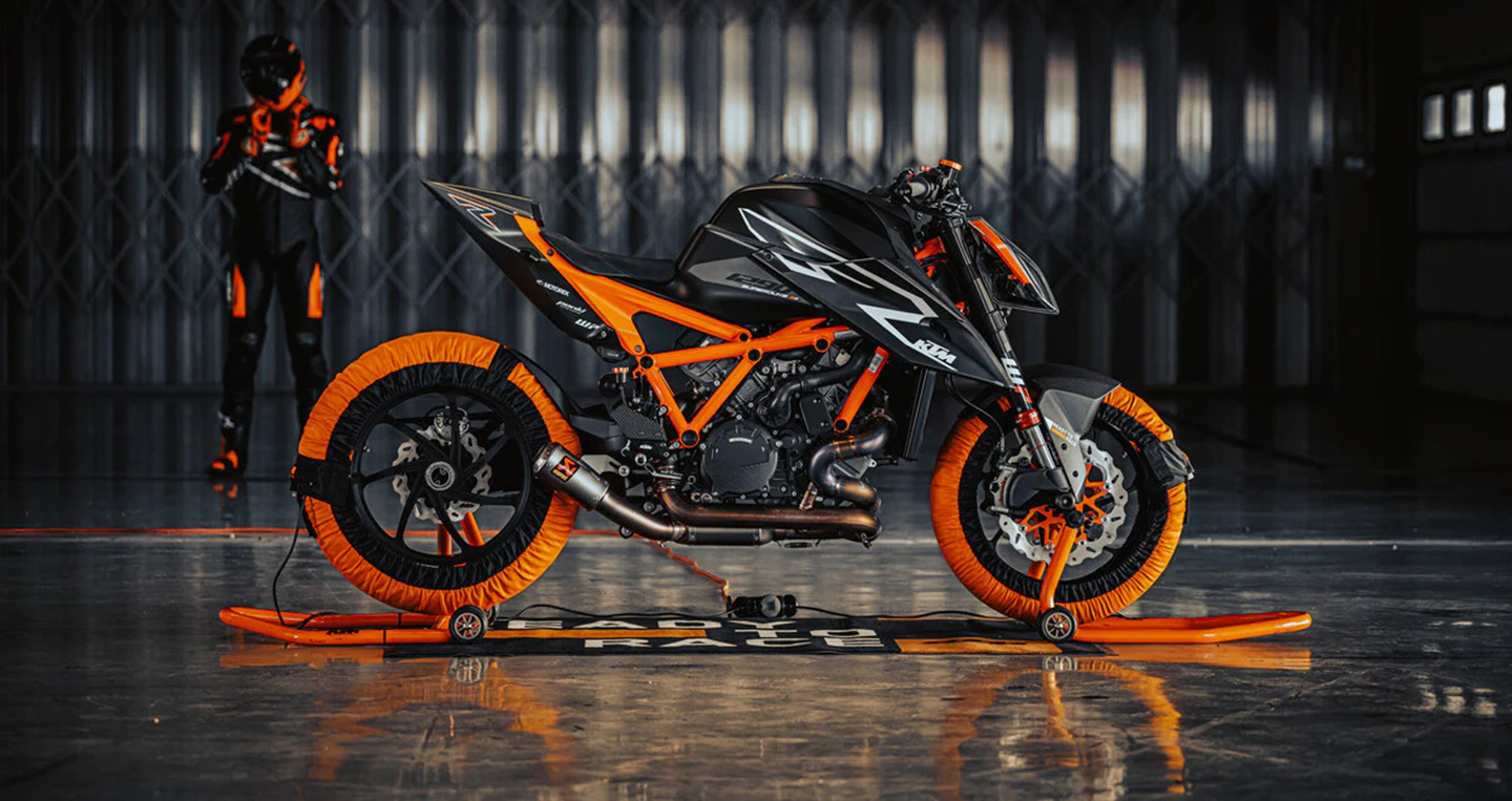 KTM 1290 Super Duke RR 2023 - Siêu mô tô hạng nặng giới hạn chỉ sản xuất 500 chiếc 1