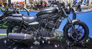 So sánh Kawasaki Eliminator 400 và Honda Rebel: Ai là ngôi sao "bằng xương bằng thịt"? 2