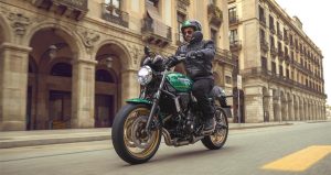 Kawasaki Z650 RS 2022 công bố giá bán từ 9.500 USD, sắp về Việt Nam 10