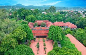 Khám phá kiến trúc độc đáo và giếng nước bí ẩn của ngôi cổ tự tại Huế 1