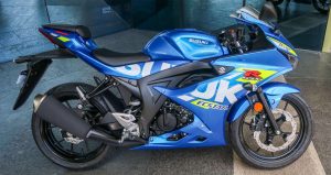 Suzuki GSX-S150 và GSX-R150 2022 có giá lần lượt là 2.445 USD và 2.690 USD 9