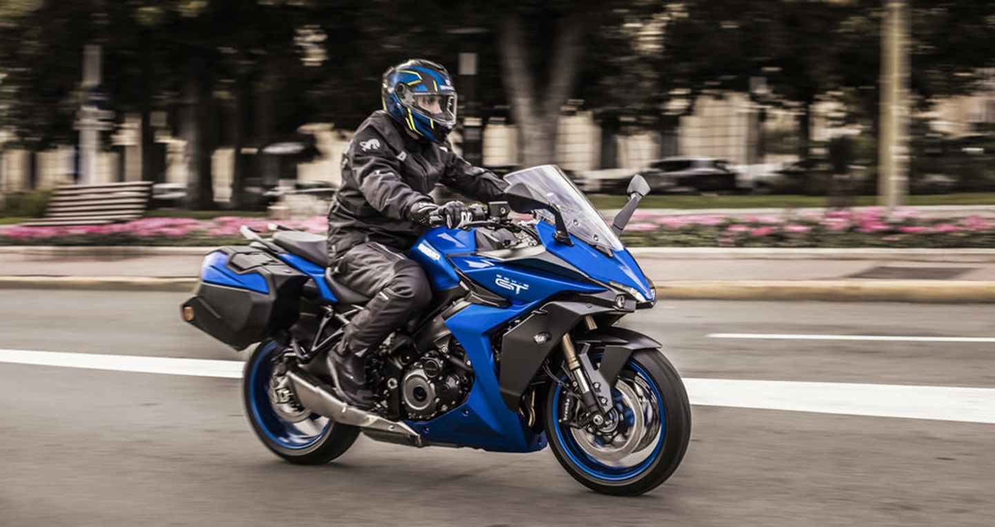 Suzuki GSX-S1000GT 2022 ra mắt tại Đà Nẵng, đối đầu Kawasaki Ninja 1000SX: Thử thách nào cho người yêu xe? 1