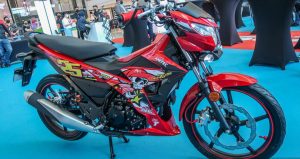 Suzuki Raider R150 Fi Azlan Shah có giá từ 2.860 USD, chỉ có 300 chiếc 12