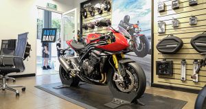 Triumph Speed Triple 1200 RR 2022 có giá từ 659,9 triệu đồng tại Việt Nam 42