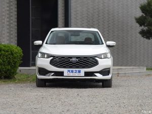 So sánh Ford Escort 2024 với Mazda 3 và Honda Civic: Ai là người chiến thắng? 2