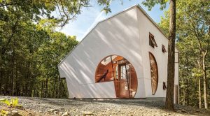 Ngôi nhà gỗ hình thang độc đáo giữa rừng yên bình 7