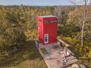 "Khám phá cách sống chậm cùng ngôi nhà gỗ 9m2 ở Mỹ" 7