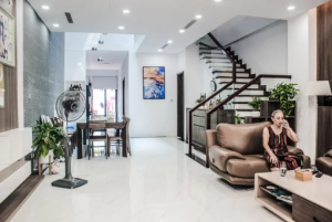 Ngôi nhà ống 3 tầng, sâu 36m vẫn rất thoáng sáng 1