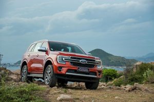 Ford Everest 2024: Cải tiến để cạnh tranh sòng pha với Toyota Fortuner 2