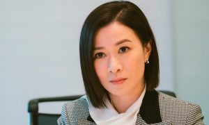 Phim mới của Xa Thi Mạn được khen kịch tính 12